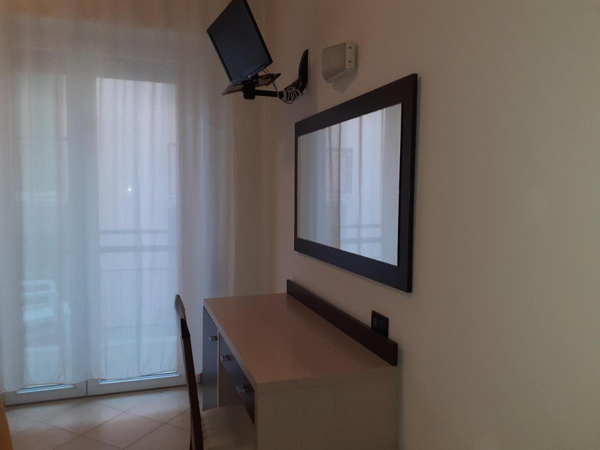 Hotel Brooklyn Rimini Dış mekan fotoğraf